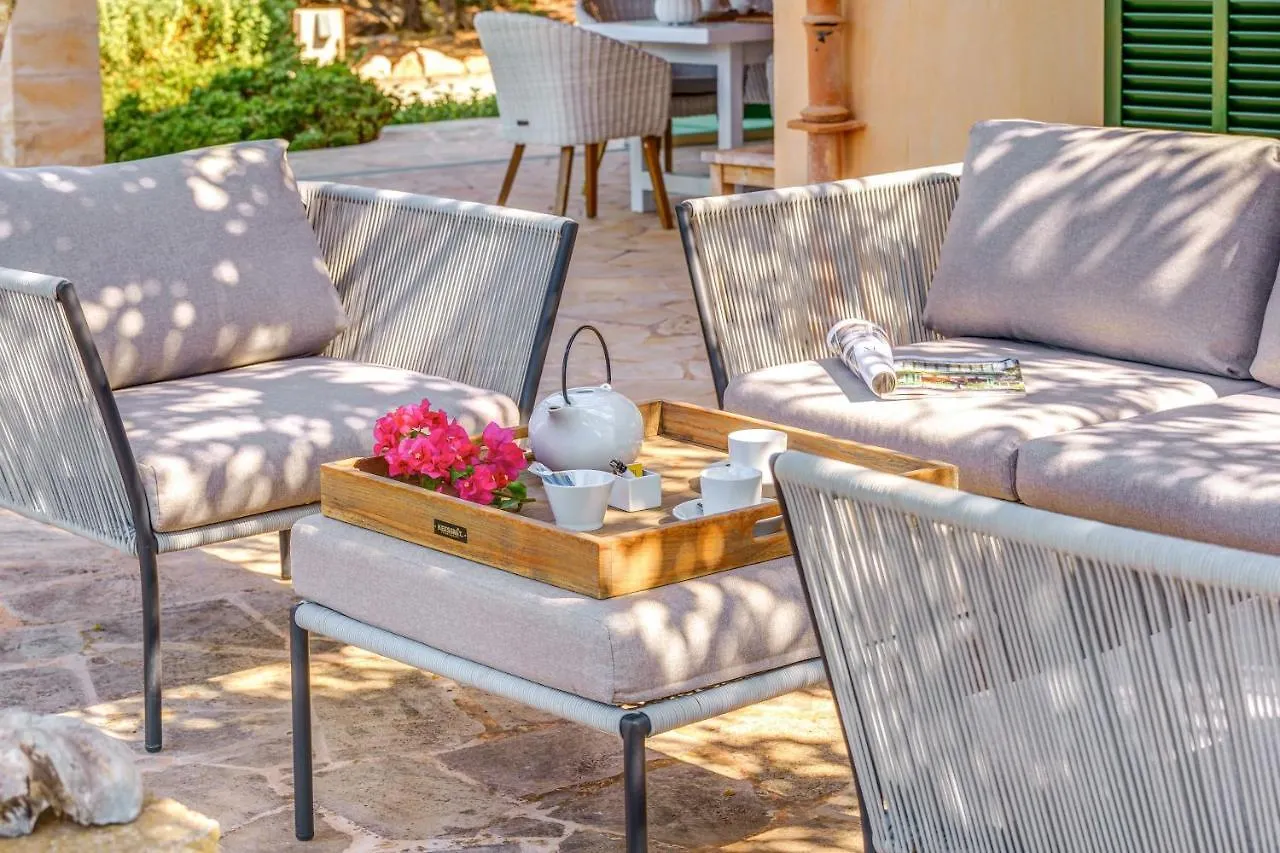 Finca Can Llum Villa Santanyi Spain